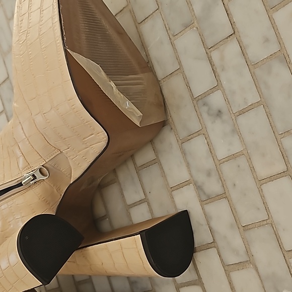 Brand new never worn Cream croc platform real leather knee high boot - Picture 6 of 8